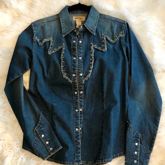 Wrangler Shirt, NWOT (new without tags) - Picture 2 of 4